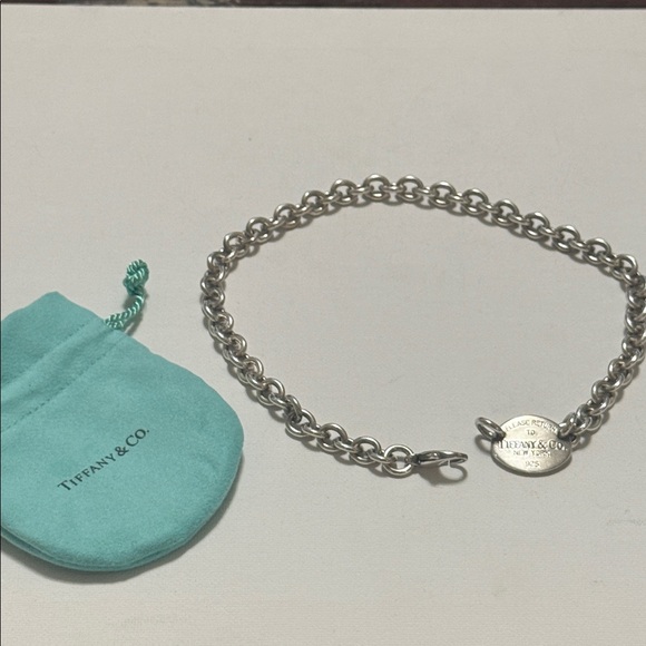 Please Return to Tiffany&Co. Choker 925 Sterling Silver 15’ Necklace W/ Pouch - Picture 16 of 17